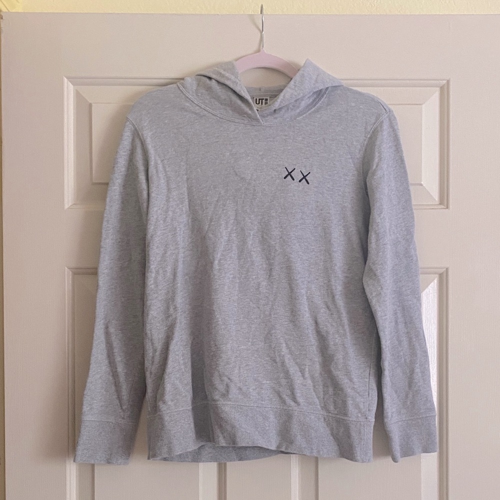 NWT Uniqlo Kaws Light Gray Crewneck Sweater with Graphic Design, Size M
